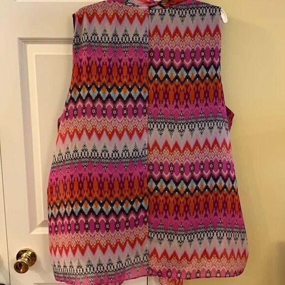 Ladies 3X sleeveless blouse - Picture 5 of 5